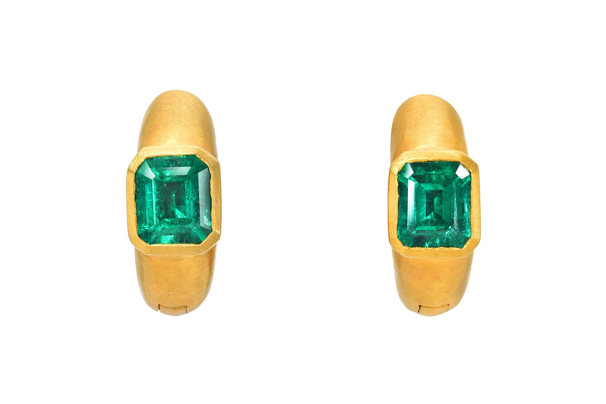 Darius Jewels one of a kind emerald signature hoops