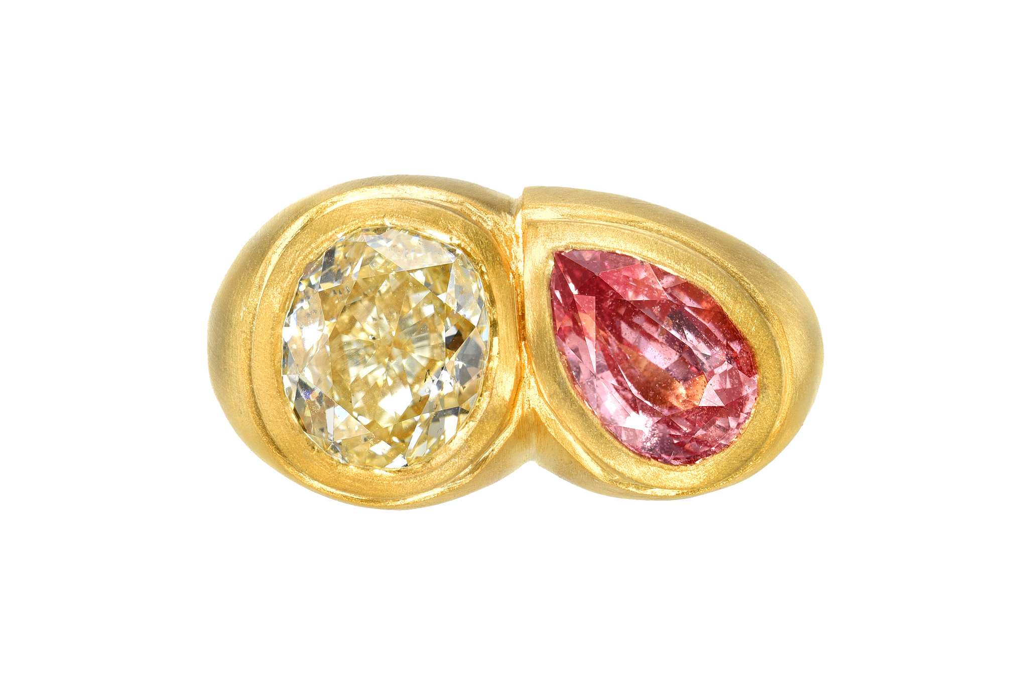 FRONT VIEW - Gold ring with a yellow diamond and pear pink sapphire