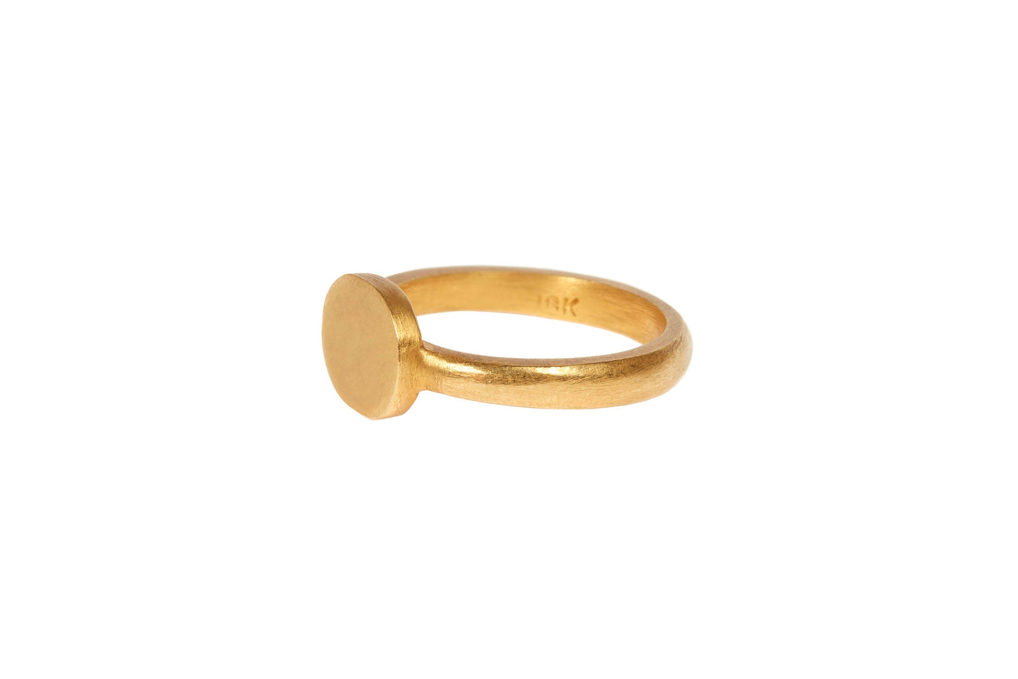 darius jewels hand made fine jewelry 18k yellow gold signet ring v.3 darius khonsary